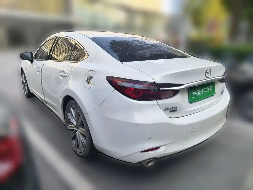 Photo 4 - Mazda Atenza