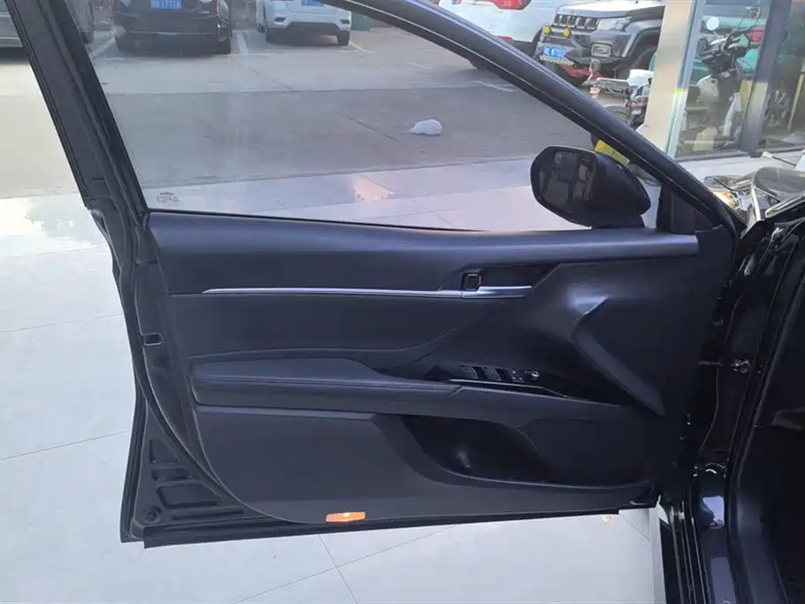 Toyota Camry 2021 2.0G Luxury Edition фото 7