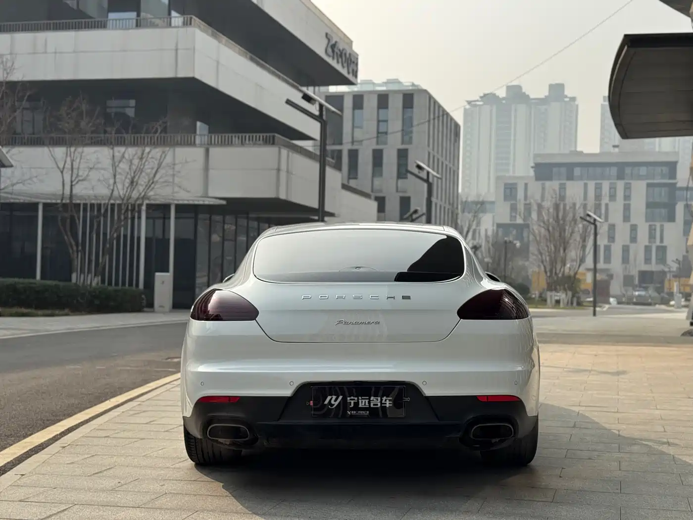 Porsche Panamera 2014 Panamera 3.0T фото 24