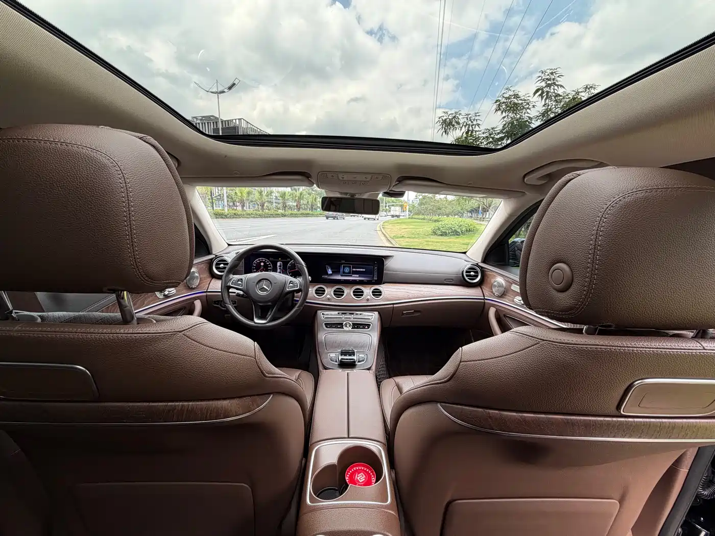 Mercedes-Benz E-Class 2017 E 300 L Luxury фото 13