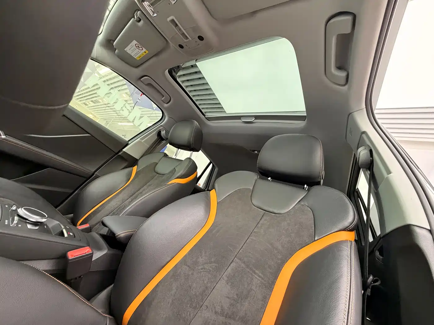 AUDI Q2L E-TRON