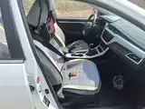 Фото 25 - Geely Vision