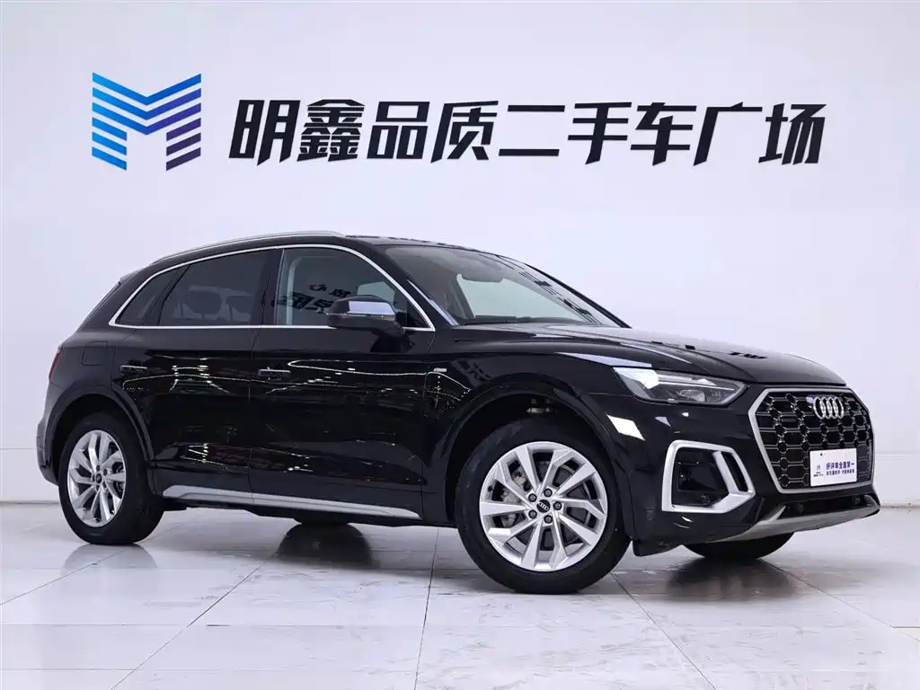Audi Q5L 2022 40T Luxury Dynamic фото 5