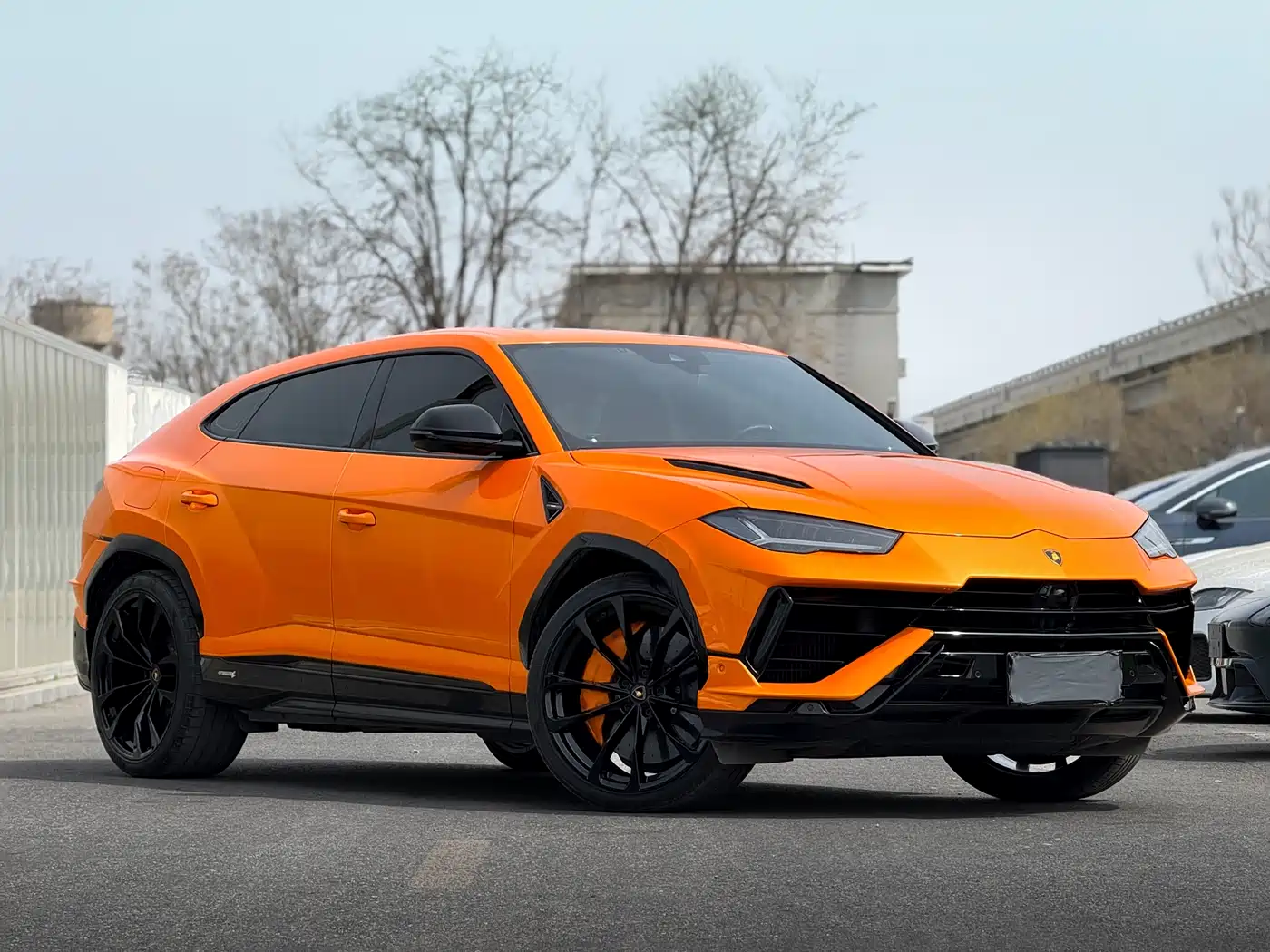 LAMBORGHINI URUS