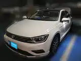 صورة 1 - Volkswagen Lamando