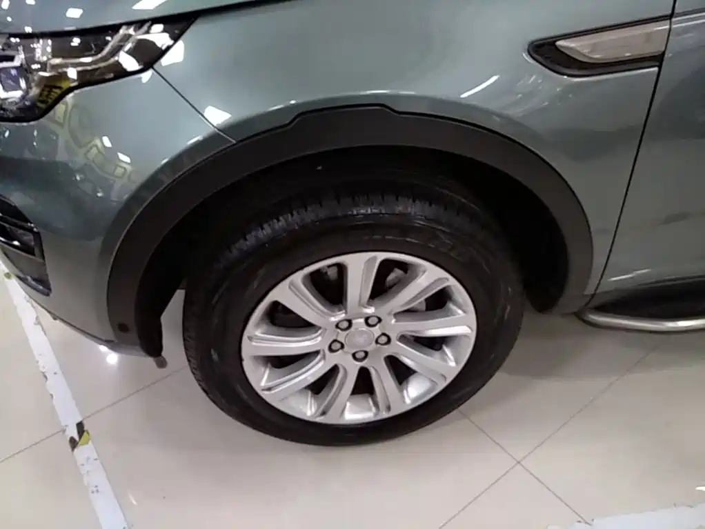 Фото 23 - Land Rover Discovery Sport
