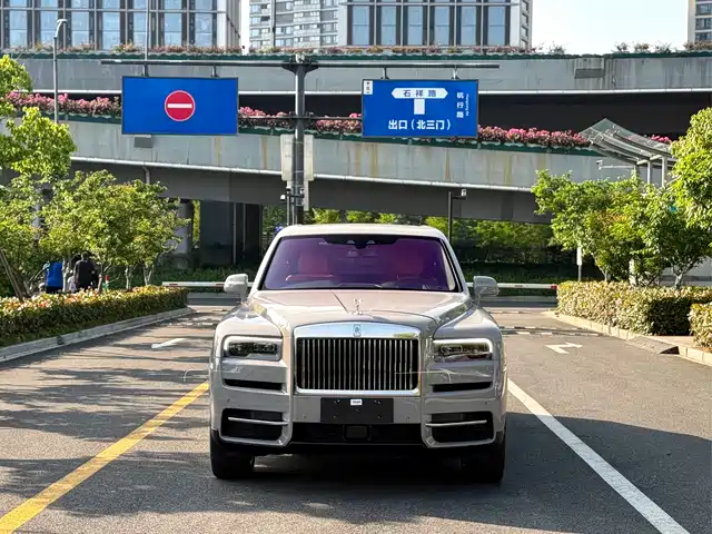 Rolls-Royce Cullinan 2018 4-Seater Version