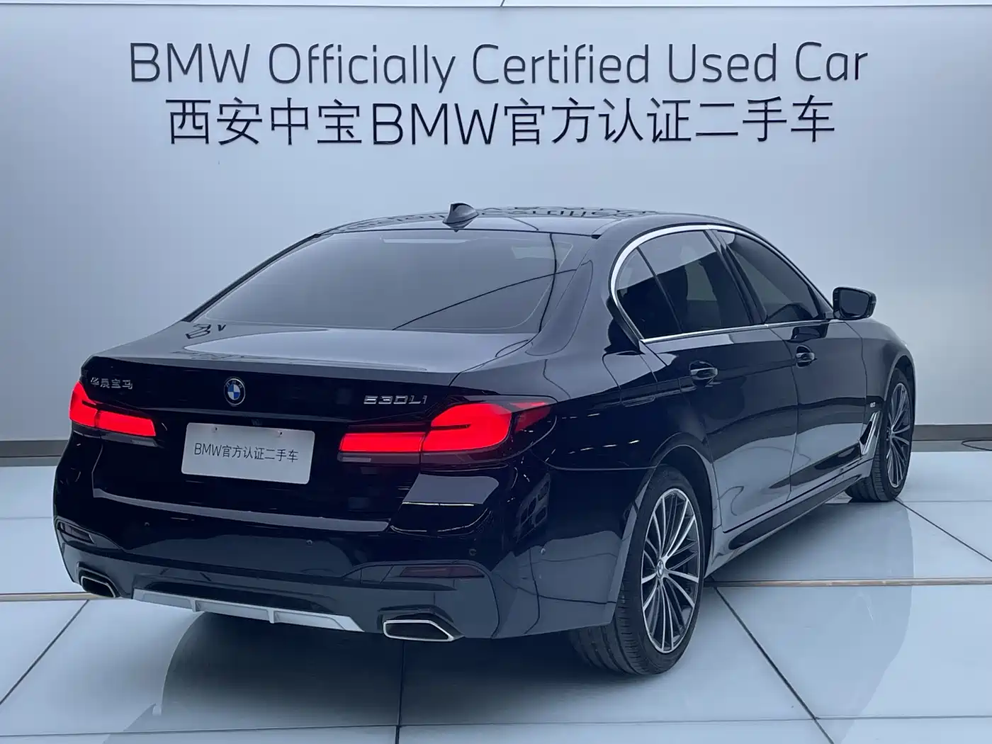 BMW 5 Series 2022 530Li Leading M Sport Package фото 5