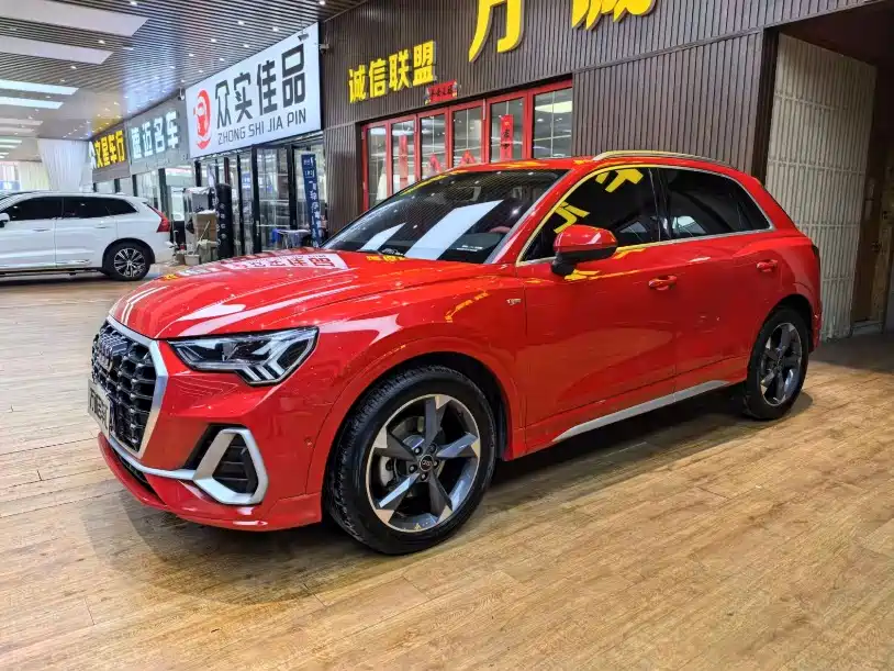 Audi Q3 2023 35 TFSI Fashion Dynamic Model (1.5T)