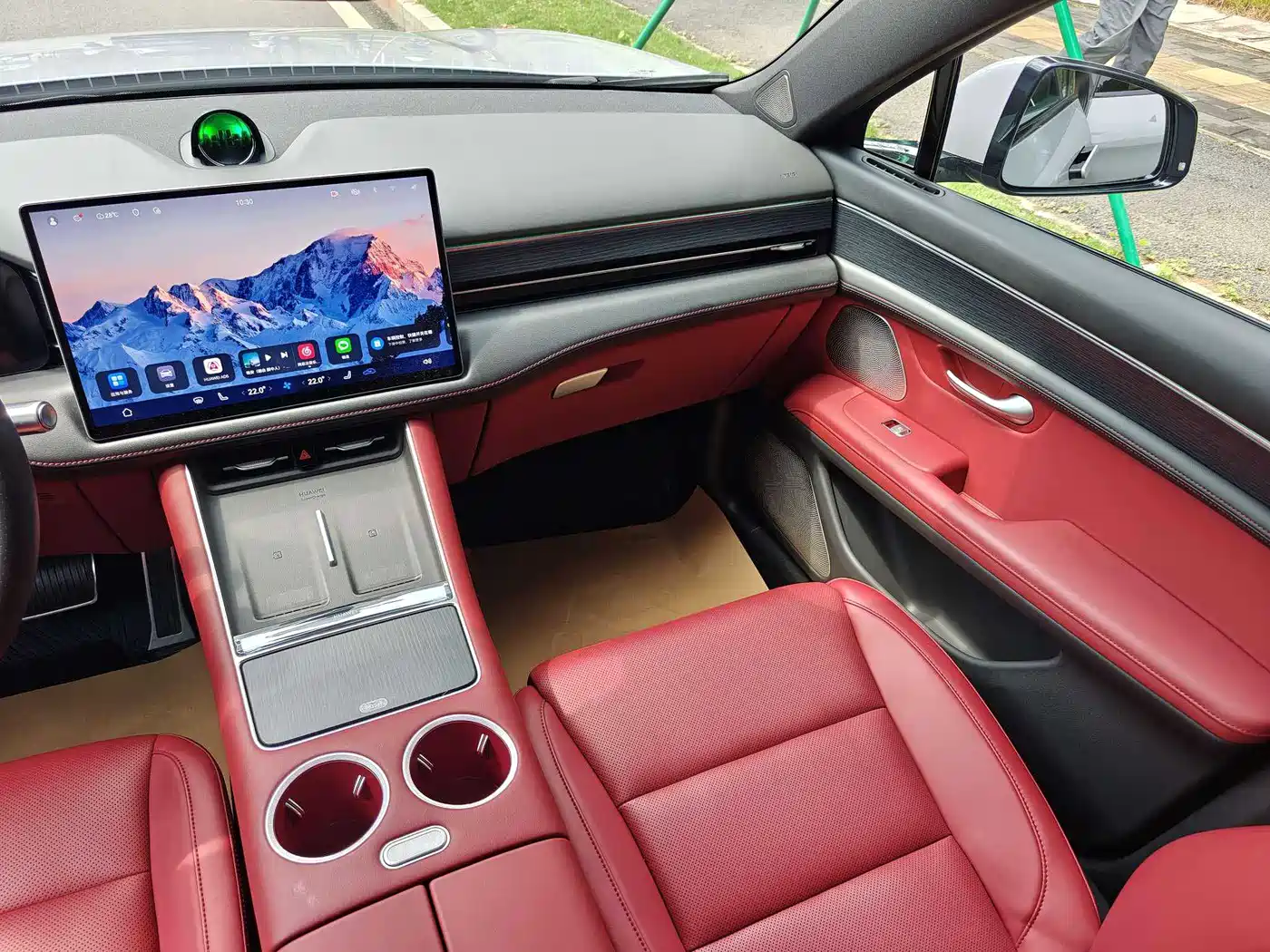 AITO Wenjie AITO M5 2025 Extended Range Ultra AWD фото 18