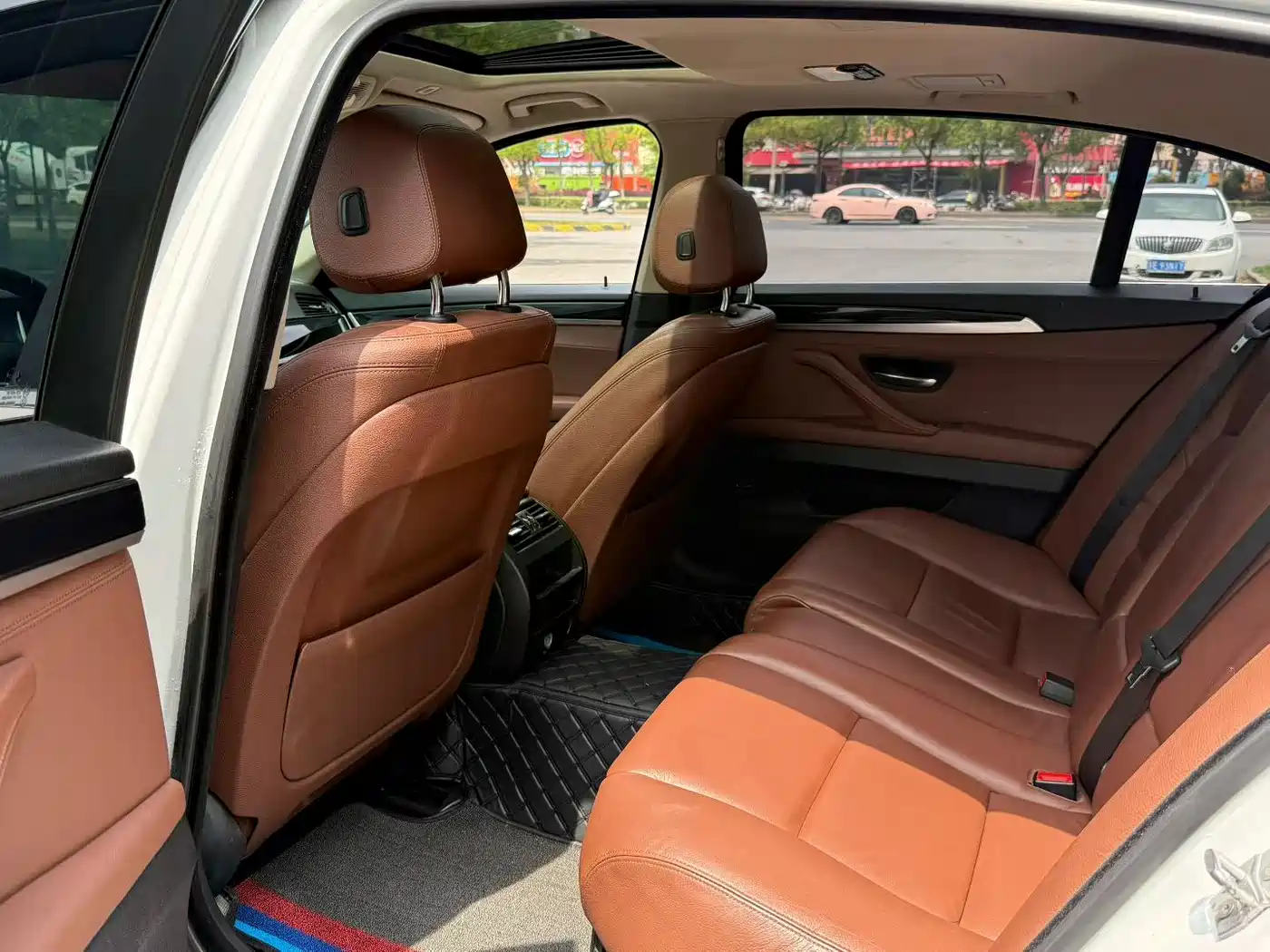 BMW 5 Series 2017 520Li Classic Edition фото 6