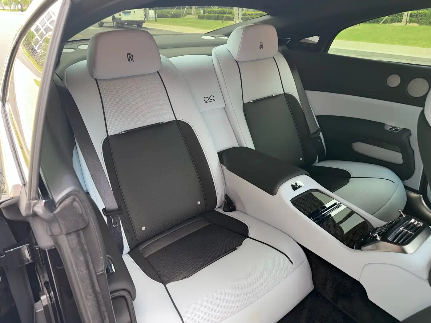 Rolls-Royce Wraith 2021 2018 6.6T Black Badge
