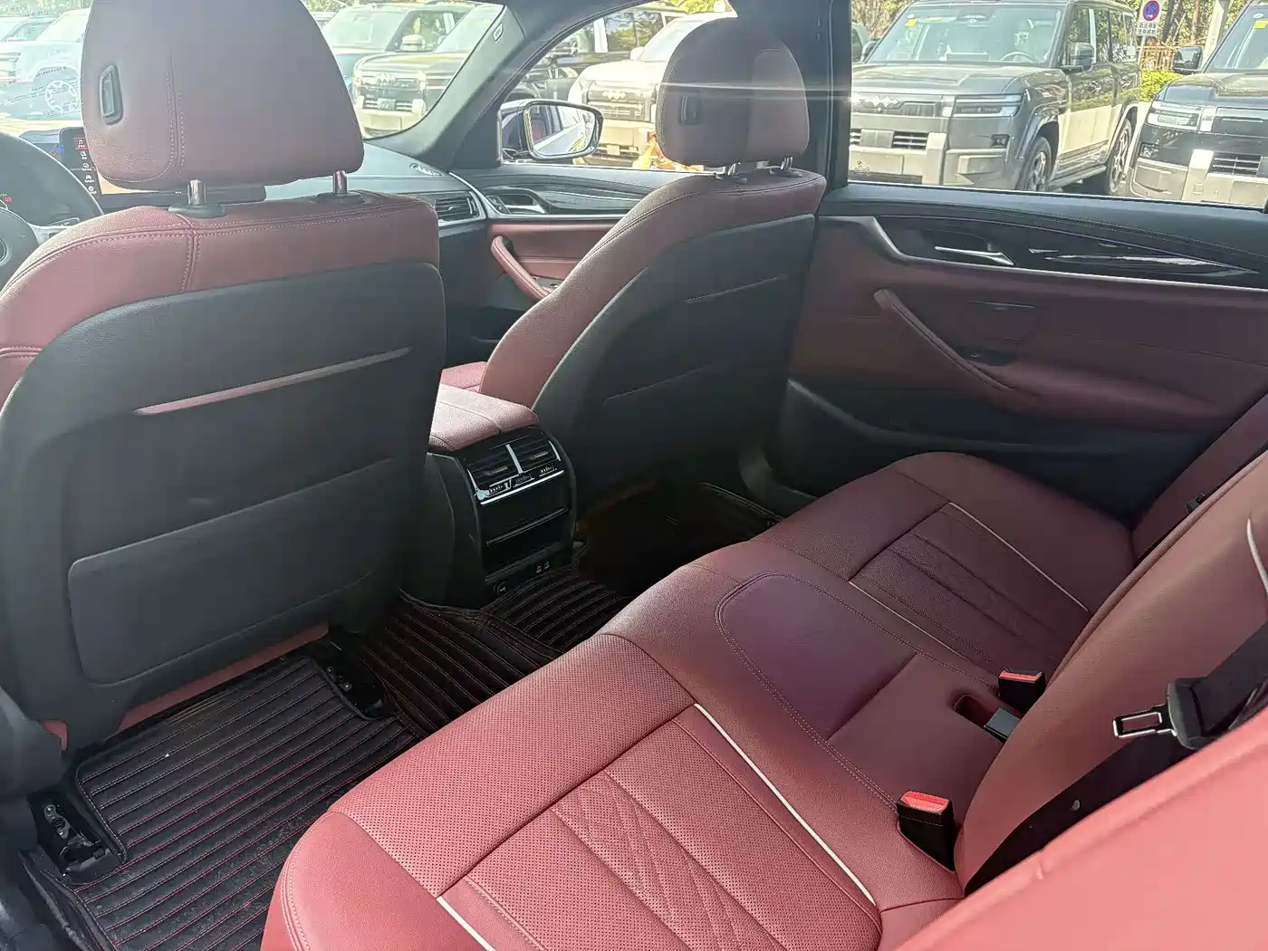 BMW 5 Series 2021 525Li M Sport Package фото 8