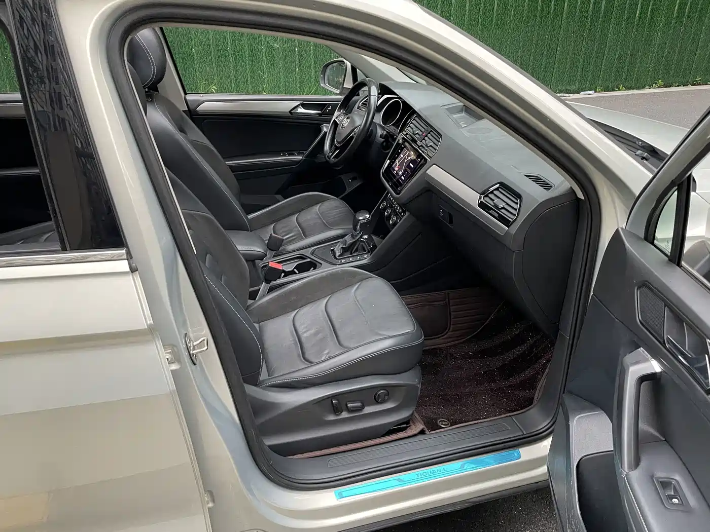 Фото 19 - Volkswagen Tiguan L