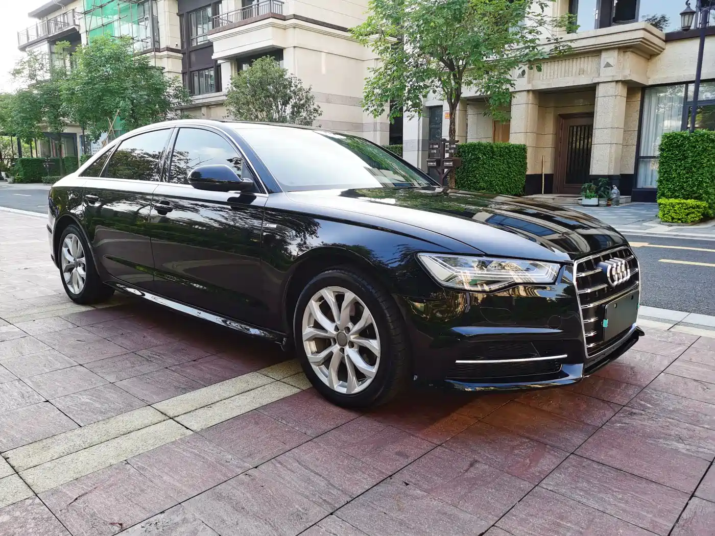 Audi A6L 2018 30th Anniversary 35 TFSI Fashion фото 3