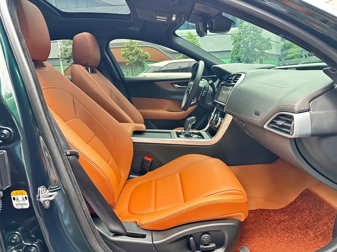 Jaguar XEL 2025 2025 2.0T 250PS R-DYNAMIC 90th Anniversary Edition