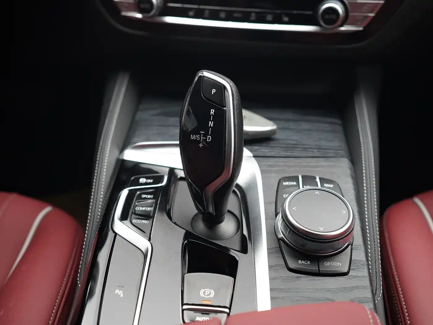 BMW 5 Series 2023 Facelift 530Li Leading M Sport Package фото 13
