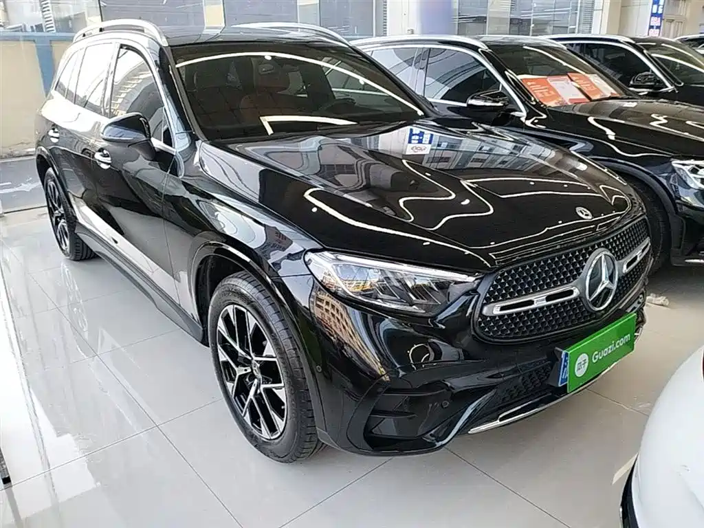 Mercedes-Benz GLC 2023 GLC 260 L 4MATIC Luxury 5-Seater фото 4