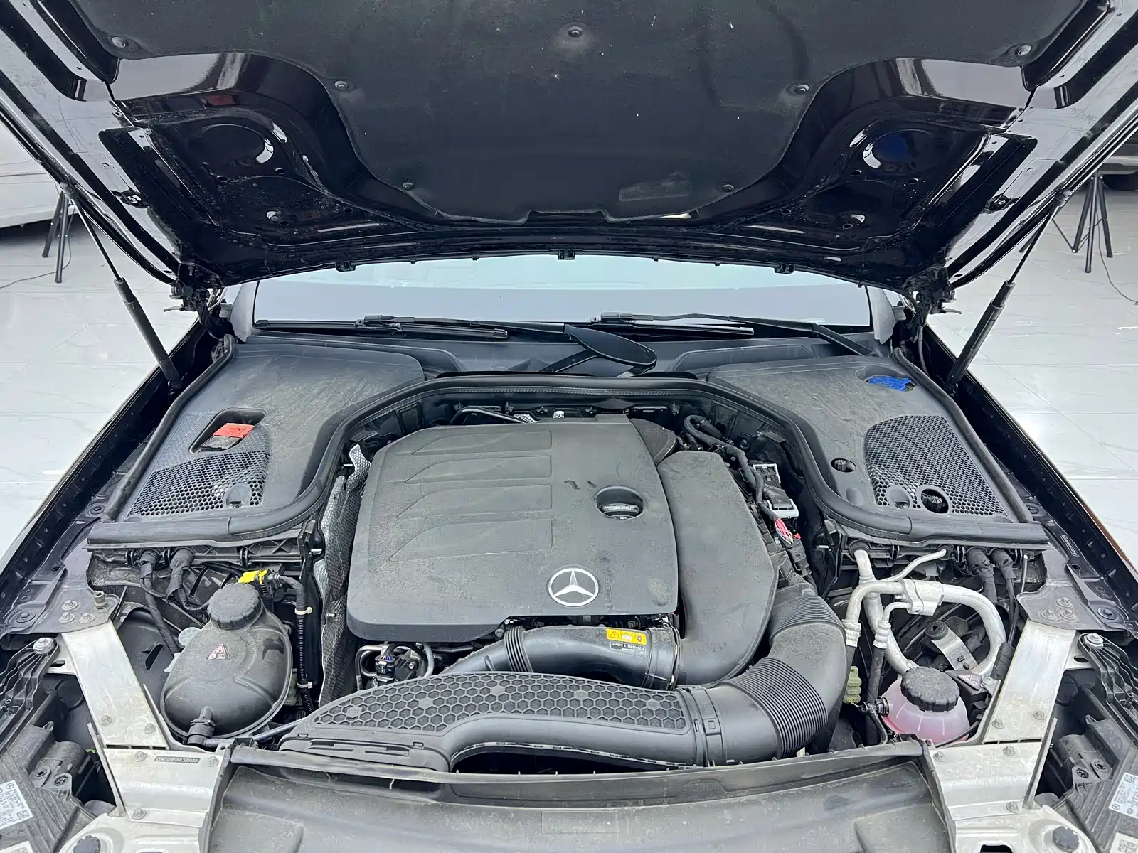 صورة 25 - Mercedes-Benz E-Class