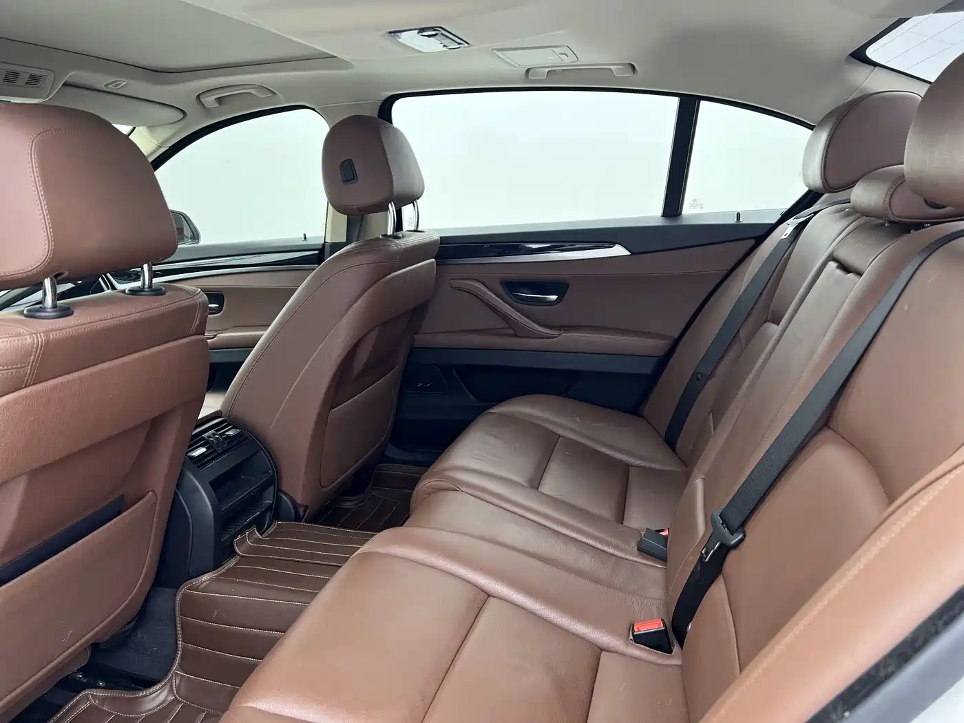 BMW 5 Series 2017 520Li Classic Edition фото 14