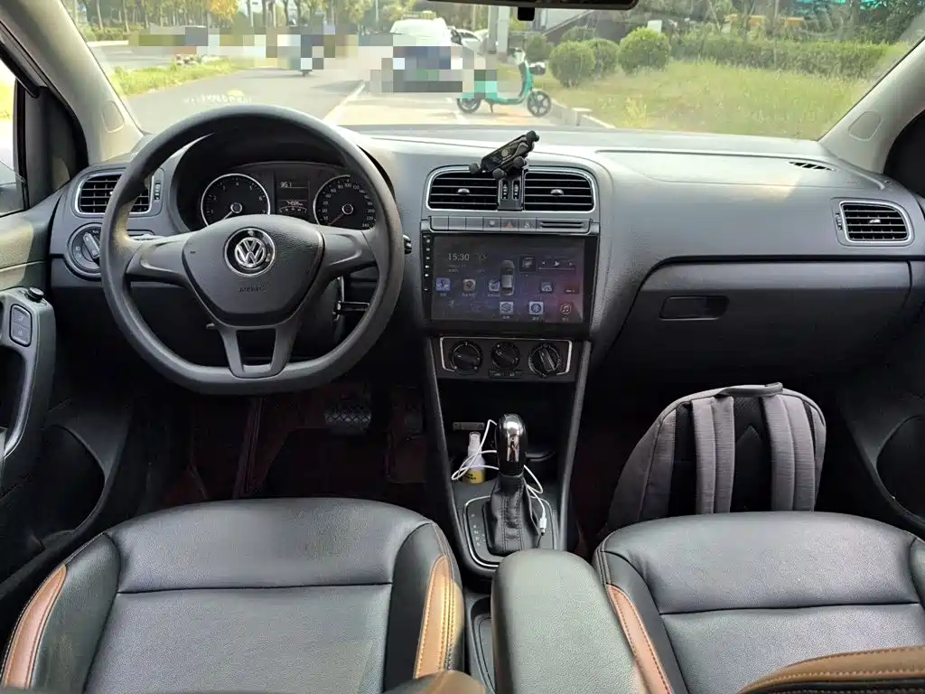 Volkswagen Polo 2015 2014 1.6L Automatic Comfort Edition