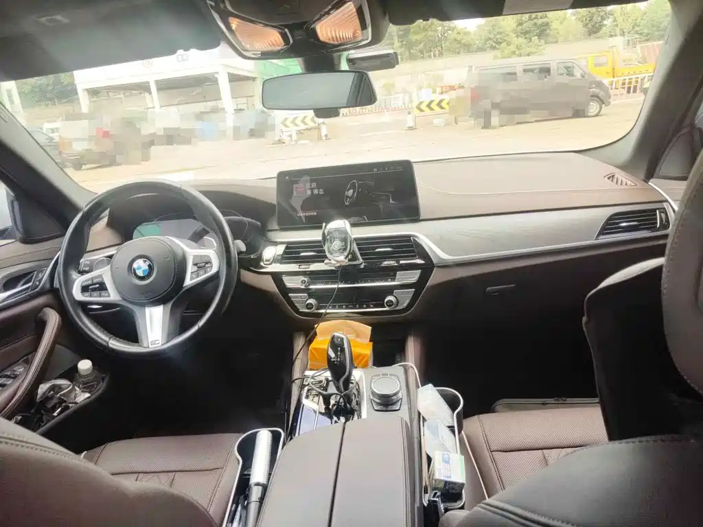 BMW 5 Series, миниатюра 27