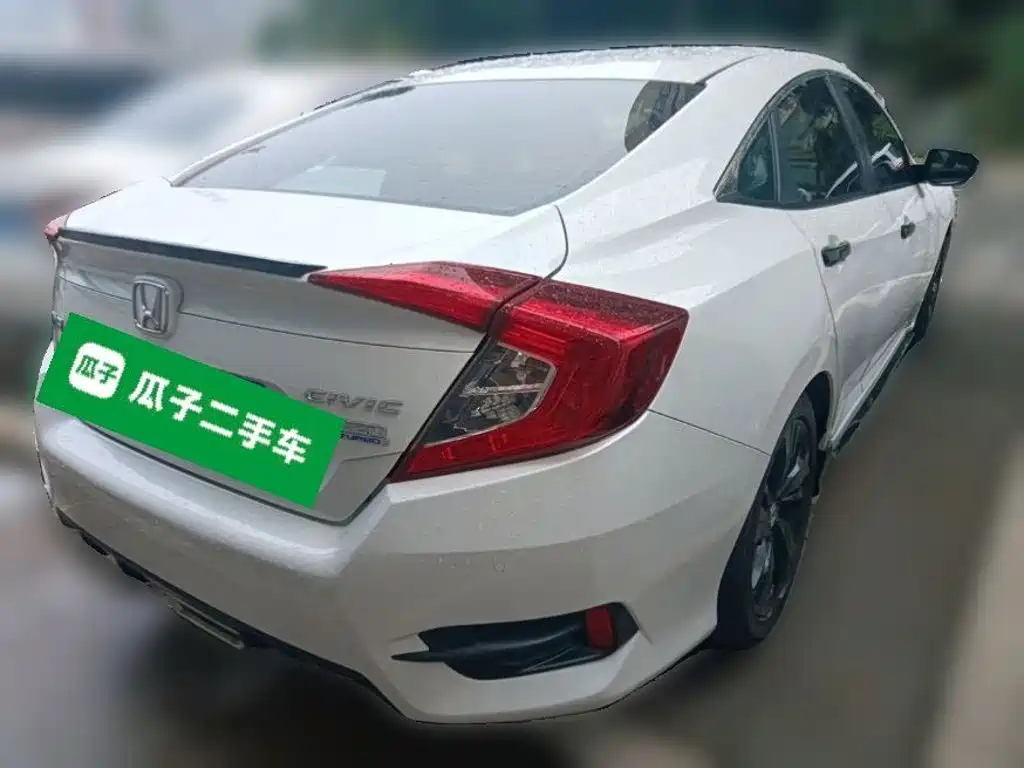 Photo 6 - Honda Civic