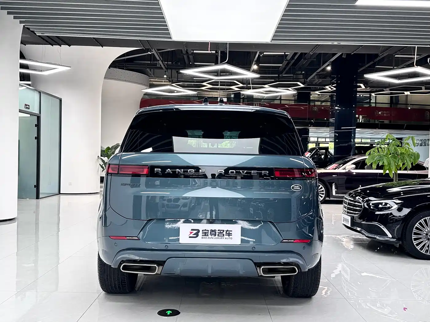 Land Rover Range Rover Sport 2023 400PS Dynamic SE фото 20