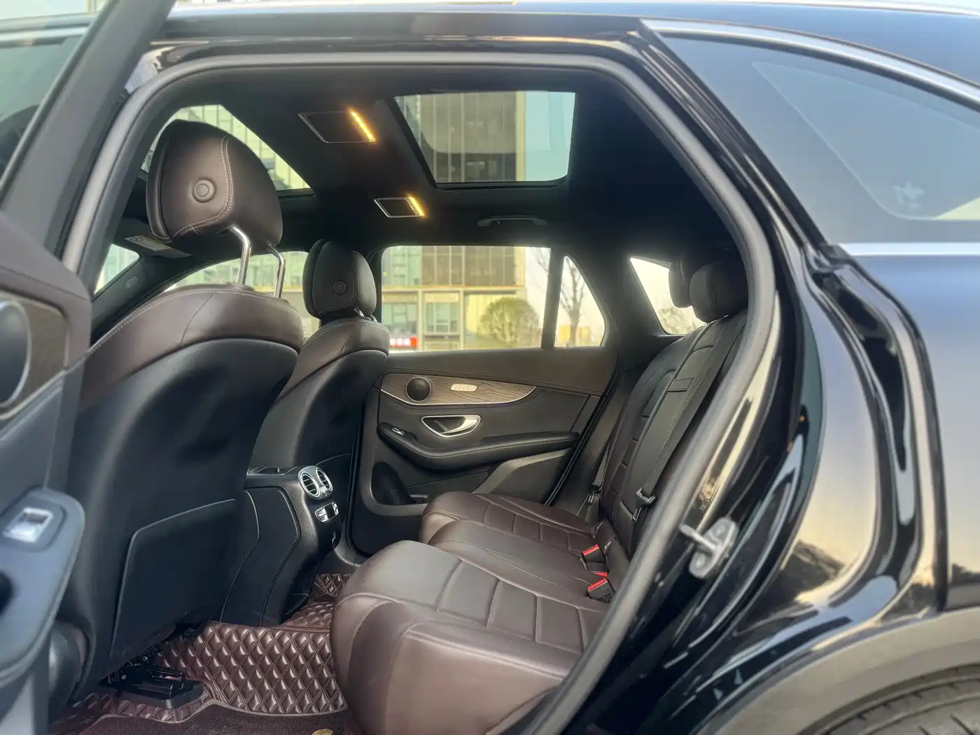 Mercedes-Benz GLC 2020 Facelift GLC 300 L 4MATIC Dynamic фото 6