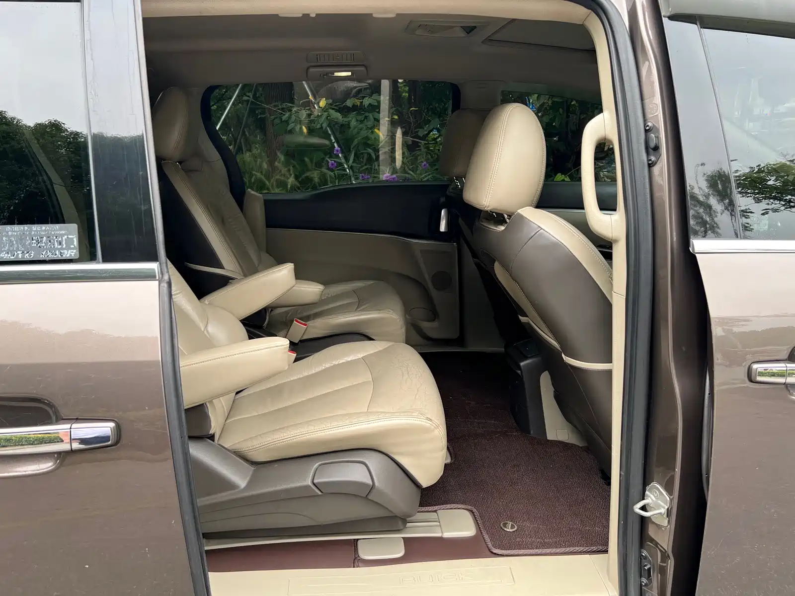 Фото 17 - Buick GL8