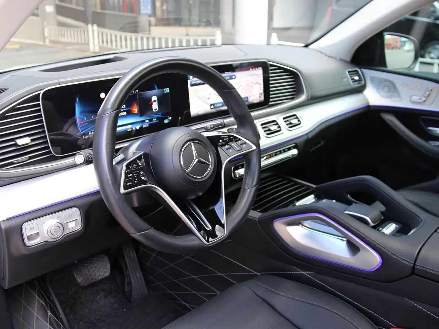 Mercedes-Benz GLE Coupe 2025 GLE 450 4MATIC Coupe SUV Fashion фото 10