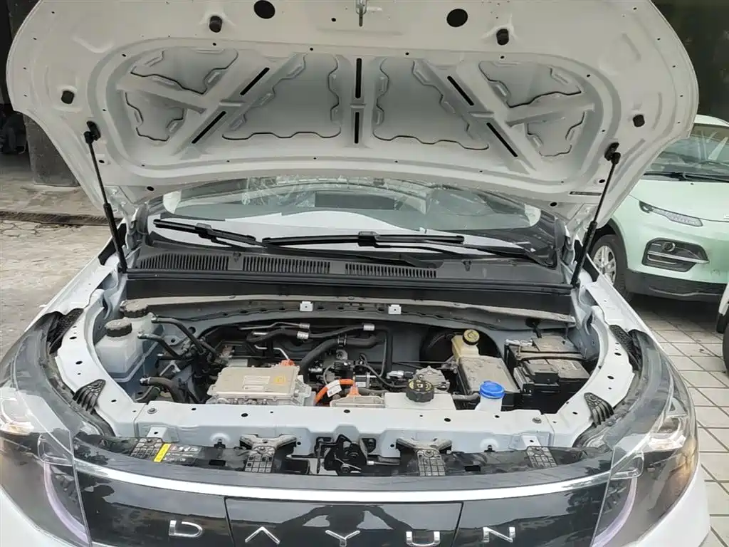 Dayun Yuanzhi M1 2026 2025 Model 7-Seater 490 Standard Edition