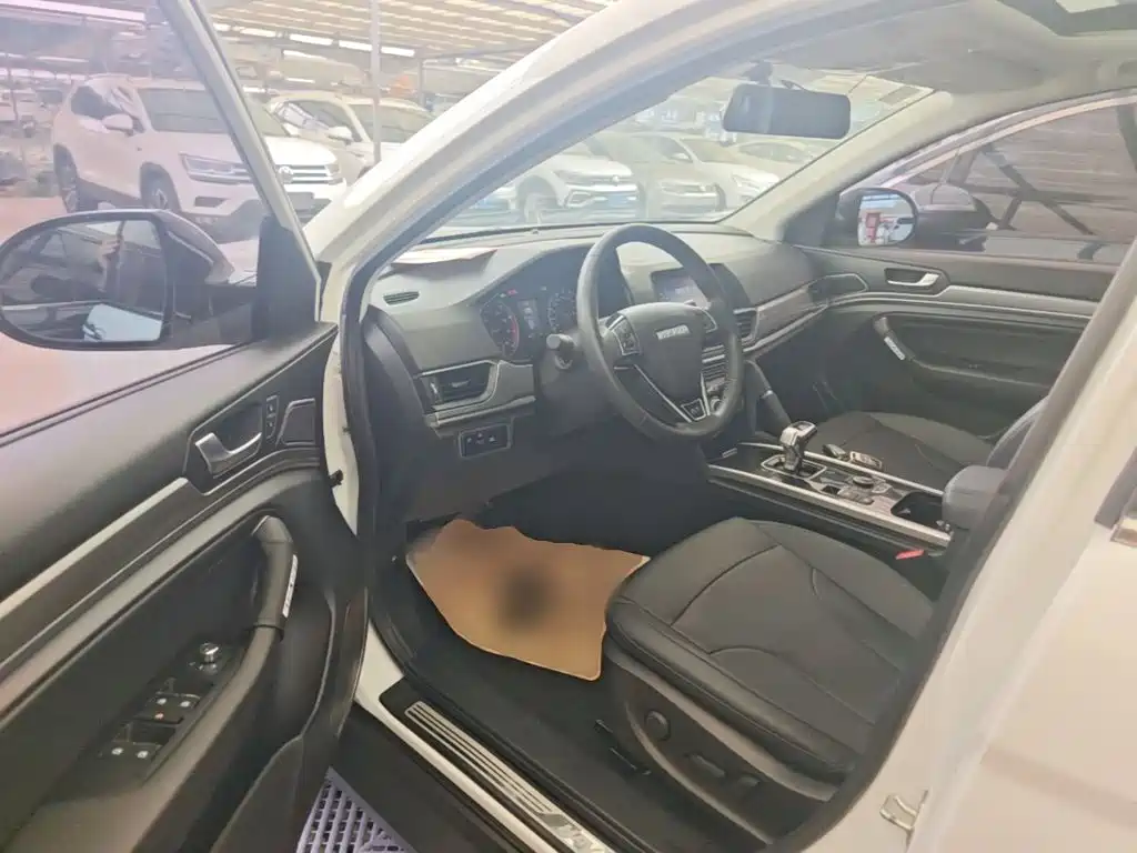 Фото 16 - Haval H6