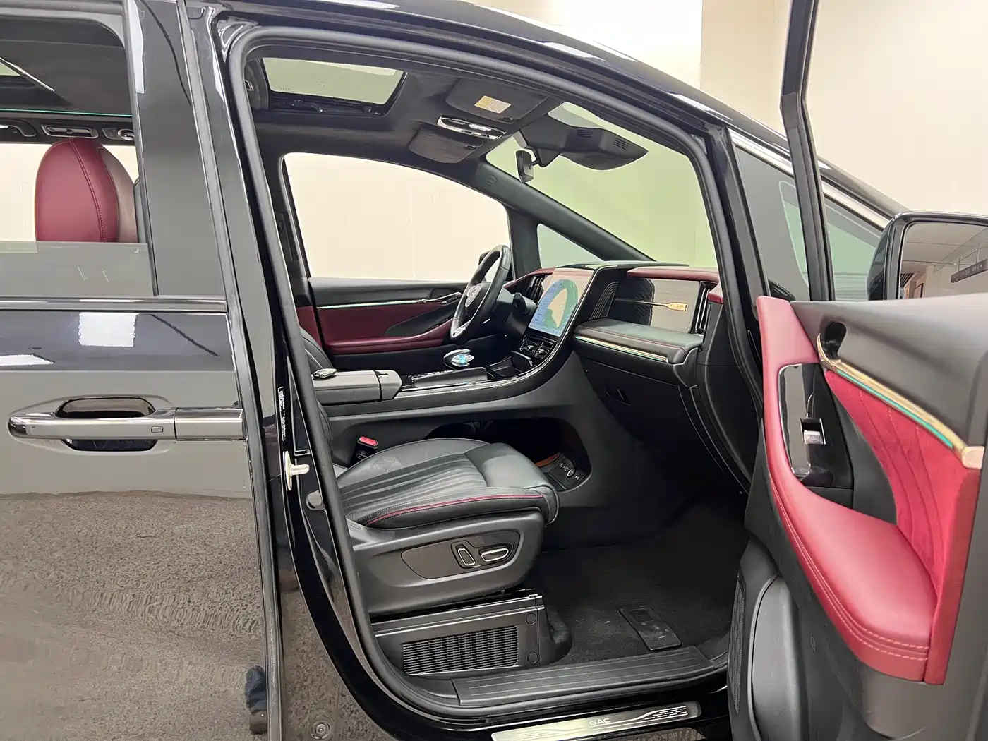 GAC Trumpchi Trumpchi M8 2024 Patriarch Series Twin Engine Ultimate Edition фото 35