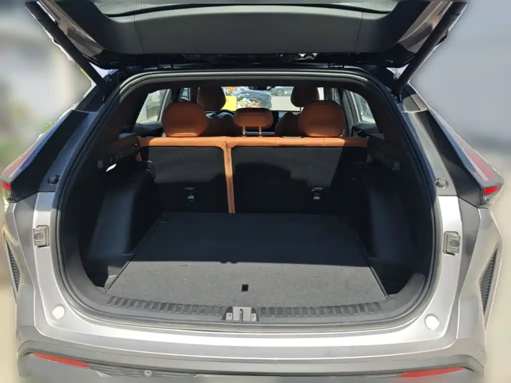Geely Atlas 2025 2026 1.5TD True Love