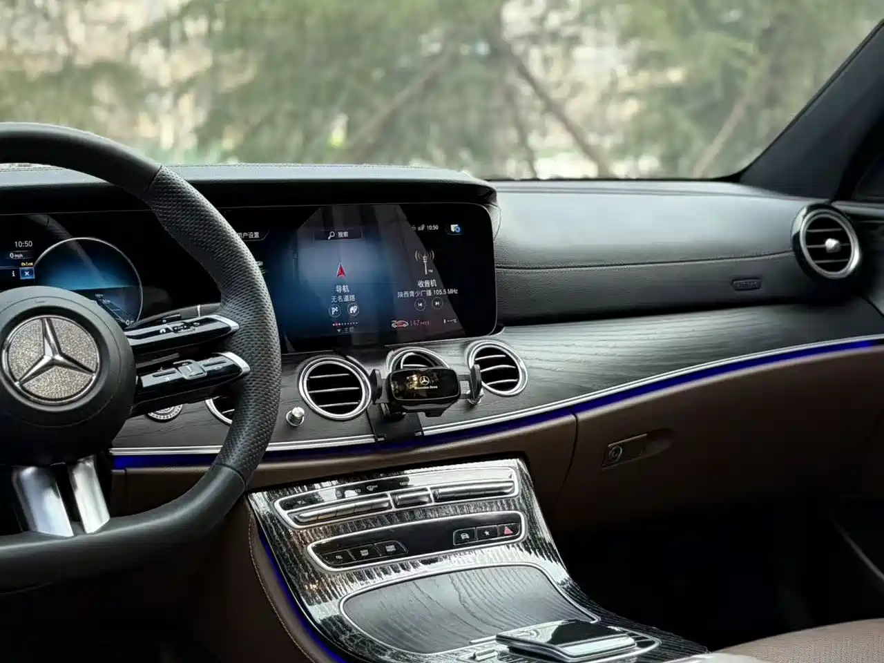 Mercedes-Benz E-Class 2023 E 300 L Sport Fashion фото 8