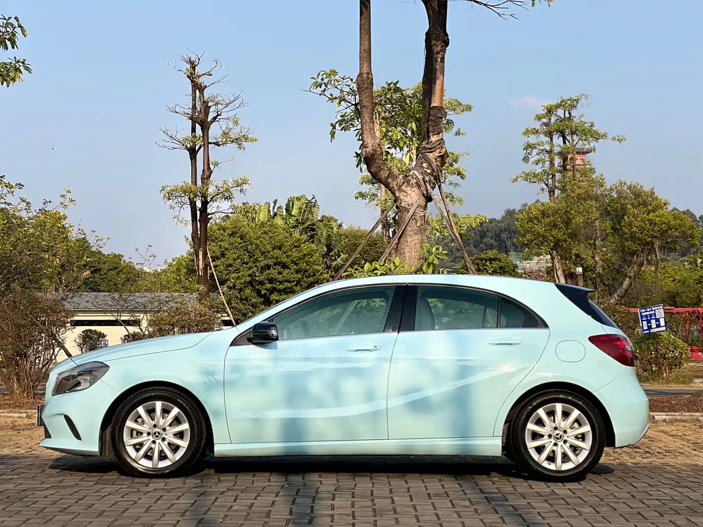 MERCEDES-BENZ A CLASS