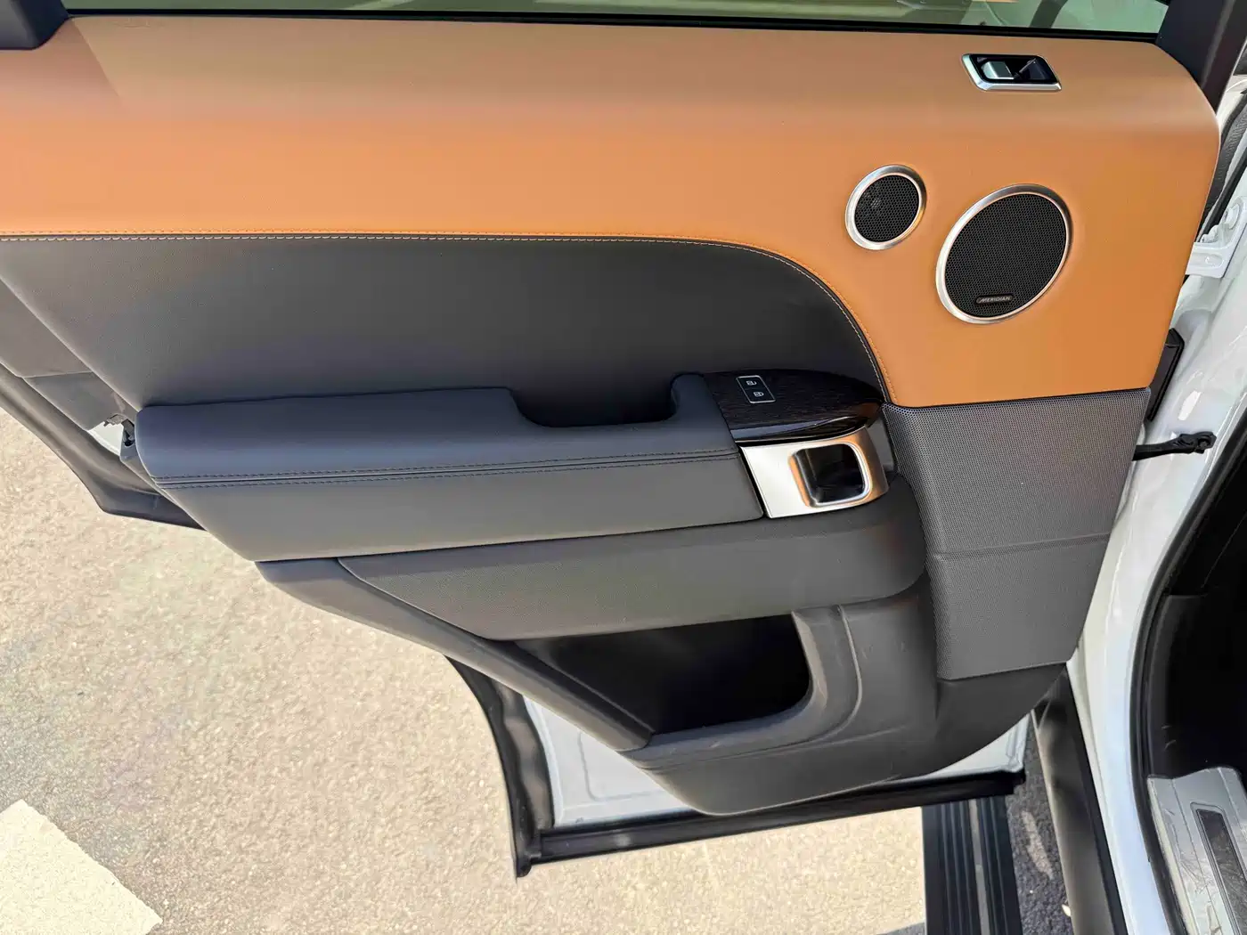 Land Rover Range Rover Sport 2021 3.0 L6 Gloss Black Edition фото 19