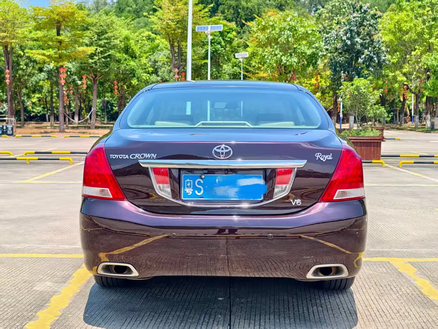 Фото 8 - Toyota Crown