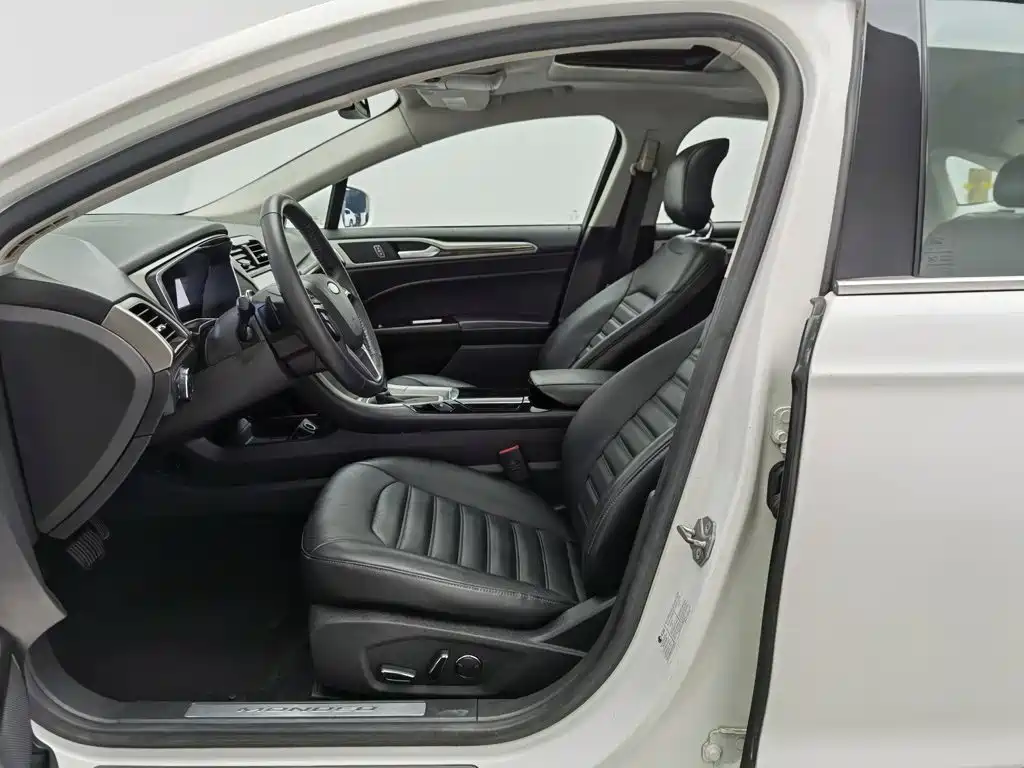 Photo 10 - Ford Mondeo
