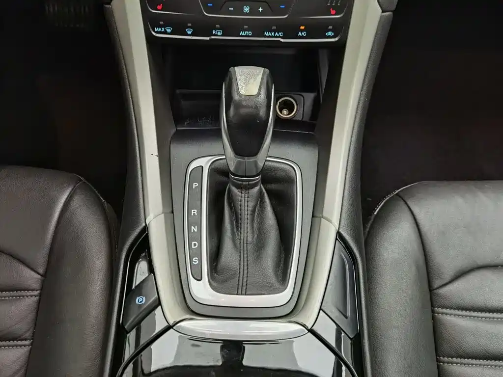 Photo 13 - Ford Mondeo