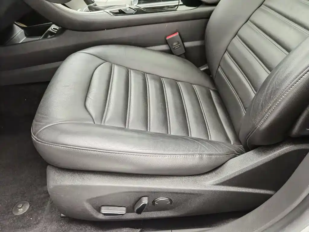 Photo 20 - Ford Mondeo