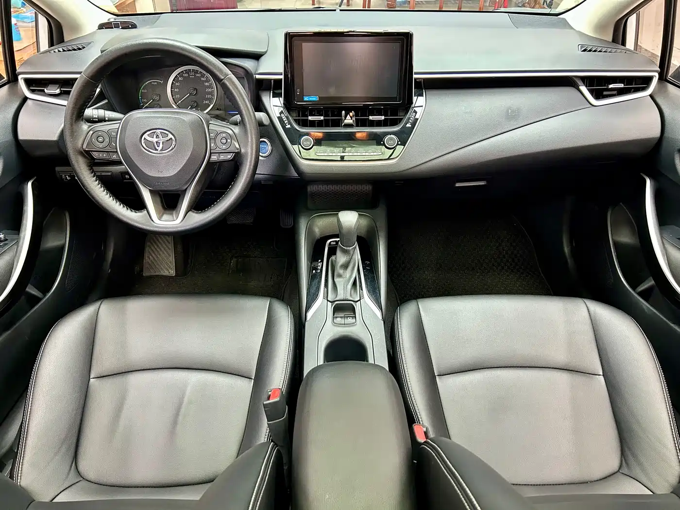  Toyota Corolla 2022 Hybrid 1.8L E-CVT Pioneer Edition 12