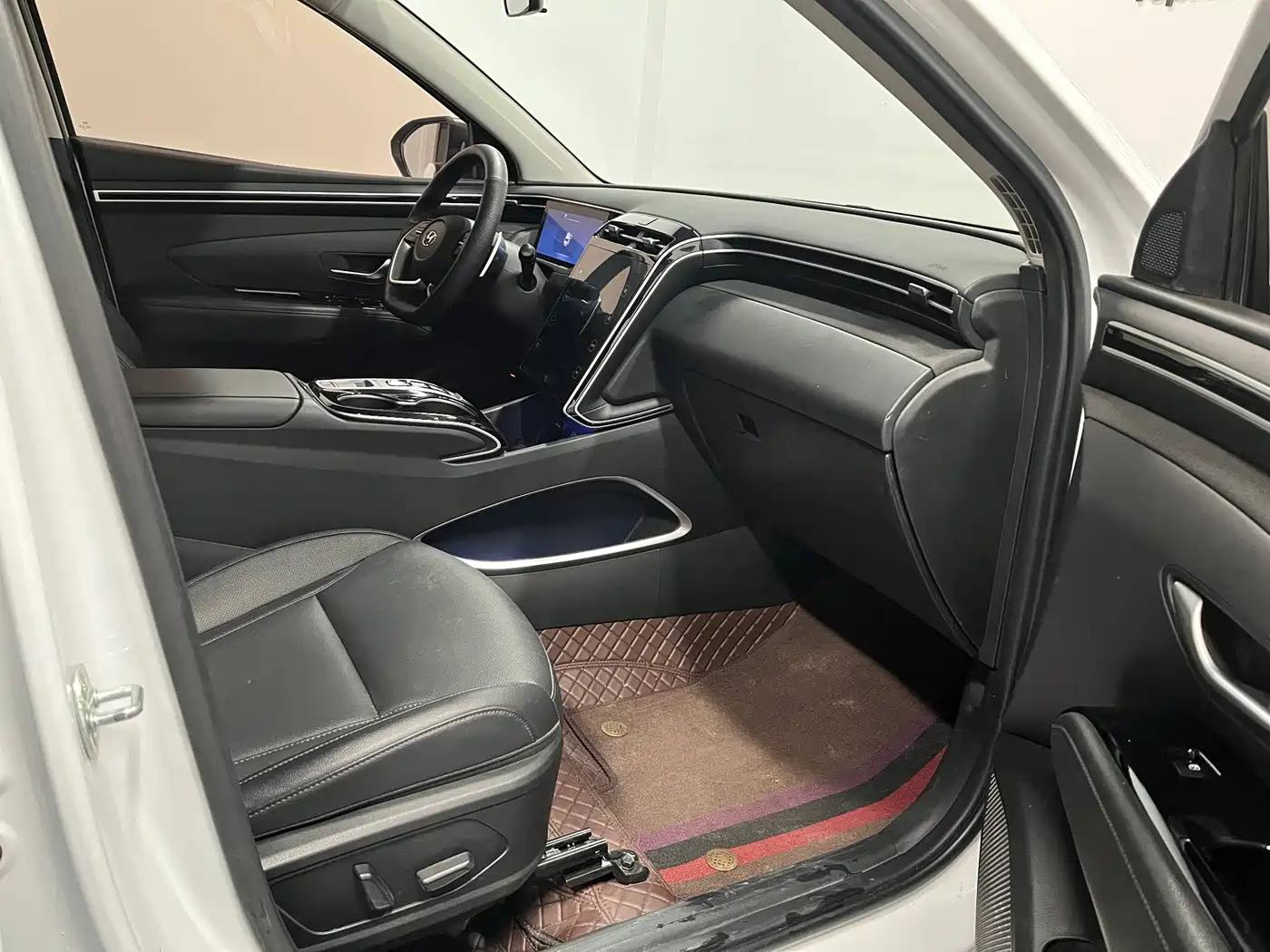 Hyundai Tucson 2023 Tucson L 1.5T Automatic 2WD LUX Premium Edition фото 20