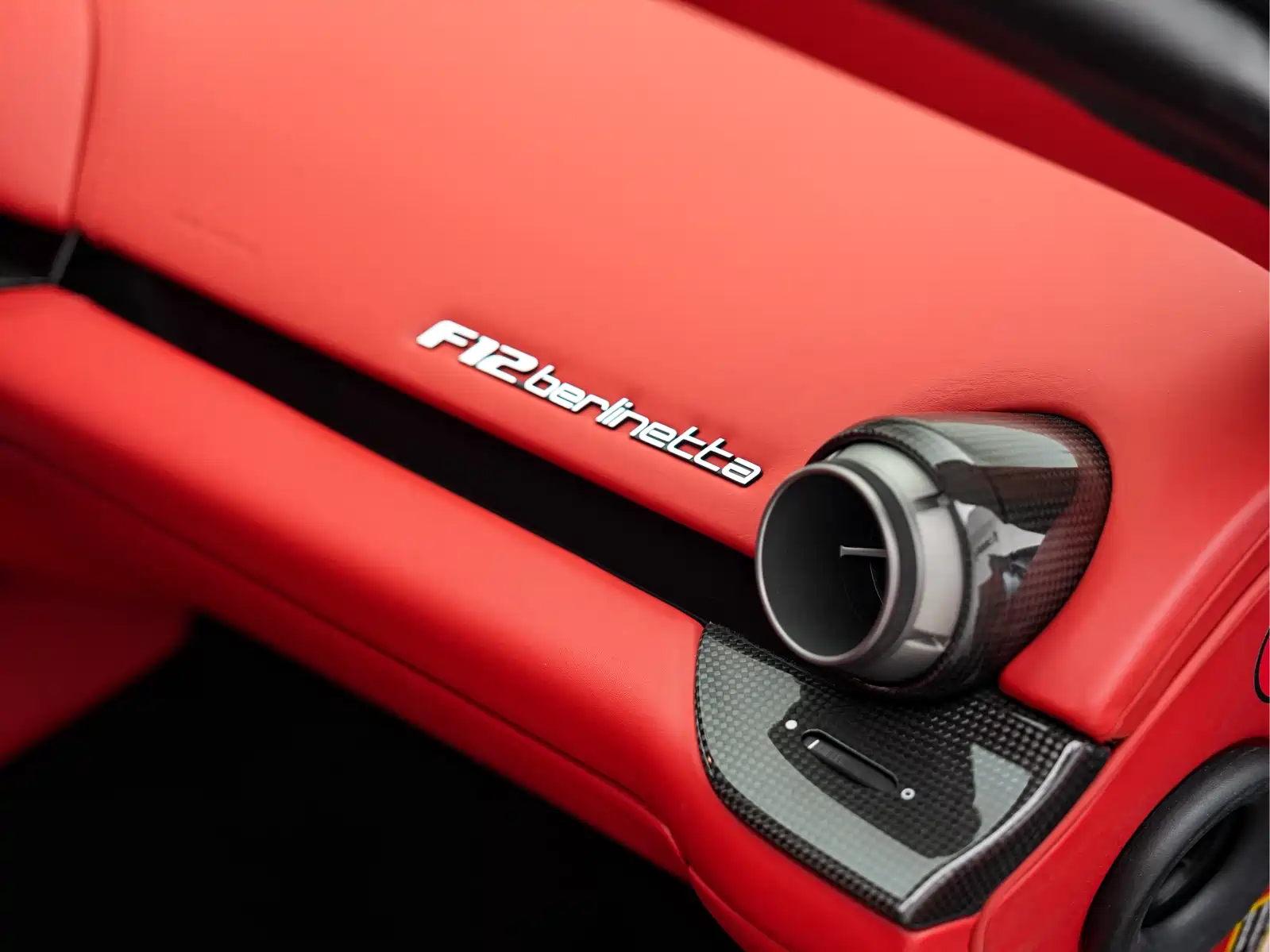 Photo 15 - Ferrari F12berlinetta