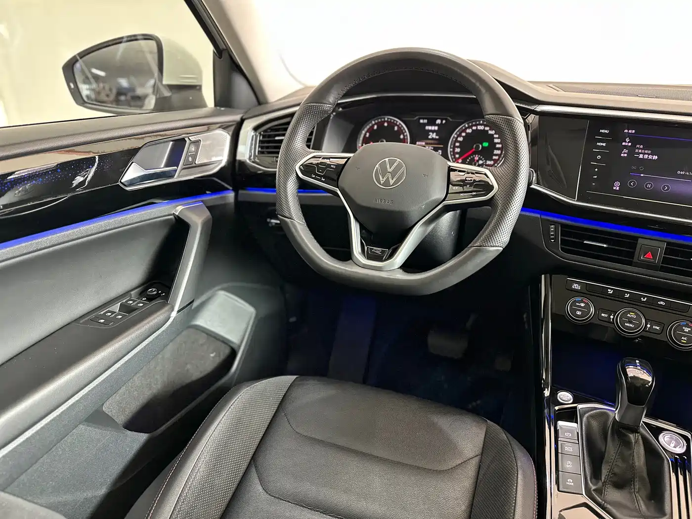 Volkswagen Tayron 2019 330TSI 2WD Luxury China VI фото 14