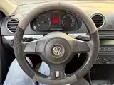 Photo 17 - Volkswagen Jetta