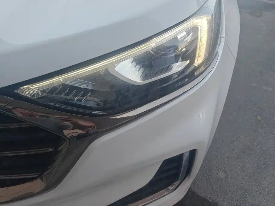 Фото 5 - Ford Edge