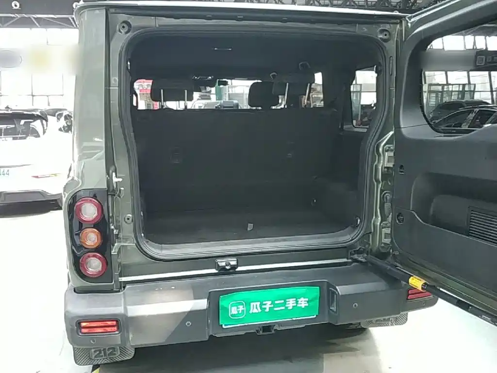 212 T01 2025 2024 2.0T Mechanic
