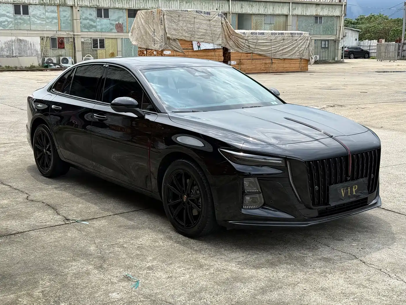 صورة 3 - Hongqi H5